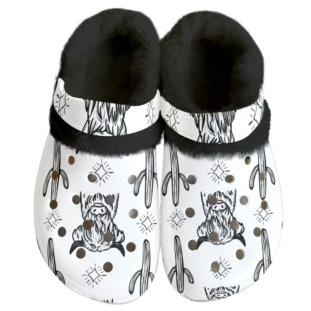 White & Black highland cow Women's Classic Clogs with Fleece 15-20 Business day turnaround time