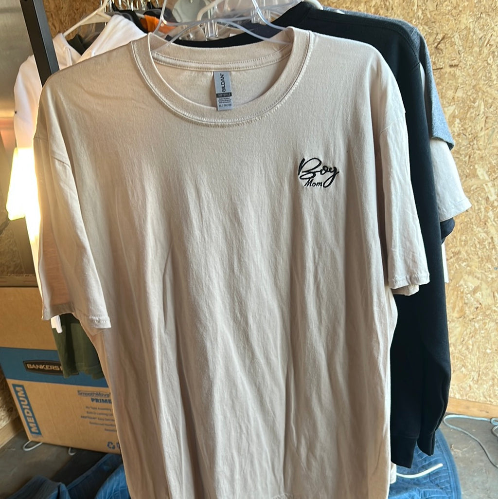 Boy mom XL tee sand