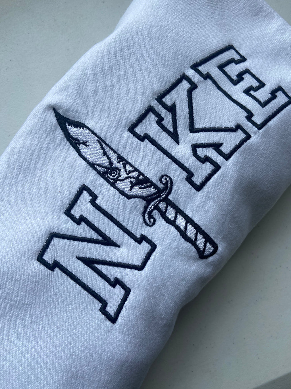 Chucky white NKE embroidered sweatshirt